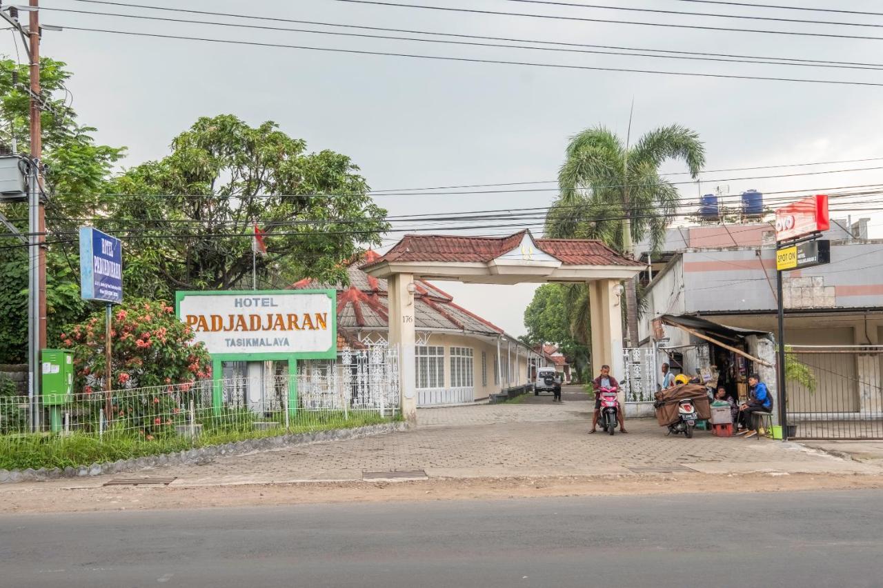 Super Oyo 2346 Hotel Padjadjaran 1 Tasikmalaya Exterior photo